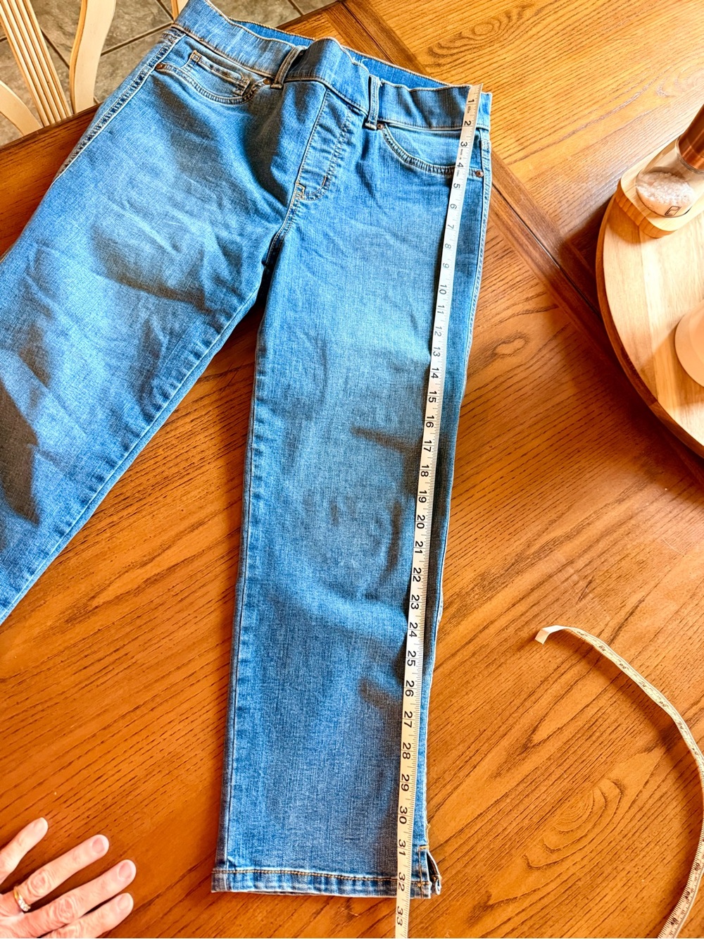 Gloria Vanderbilt Ladies shape effects crop jeans
